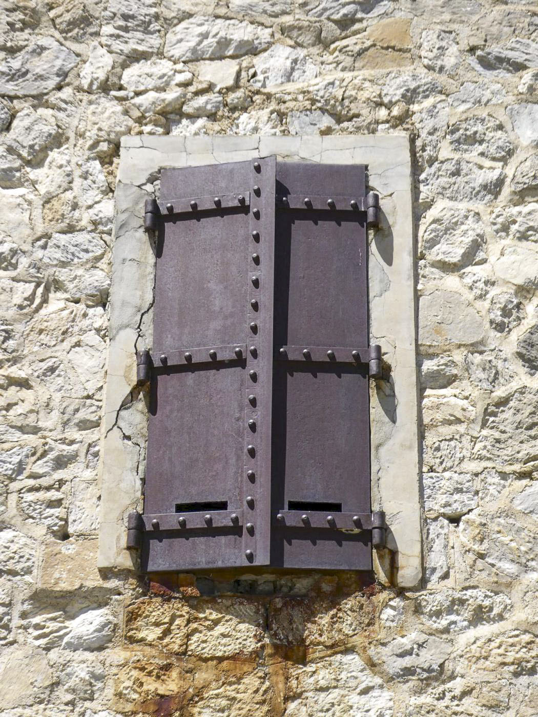 Ligne Maginot - L'OLIVE (BATTERIE CAVERNE) - (Position d'artillerie préparée) -  - ELLENA Daniel - CUNY Philippe