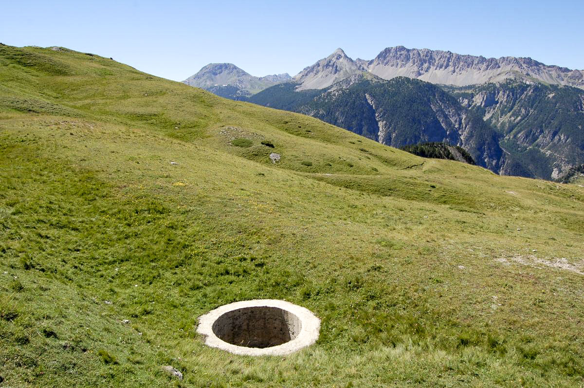 Ligne Maginot - BLANCHE 5 - (Cuve pour arme d'infanterie) - 