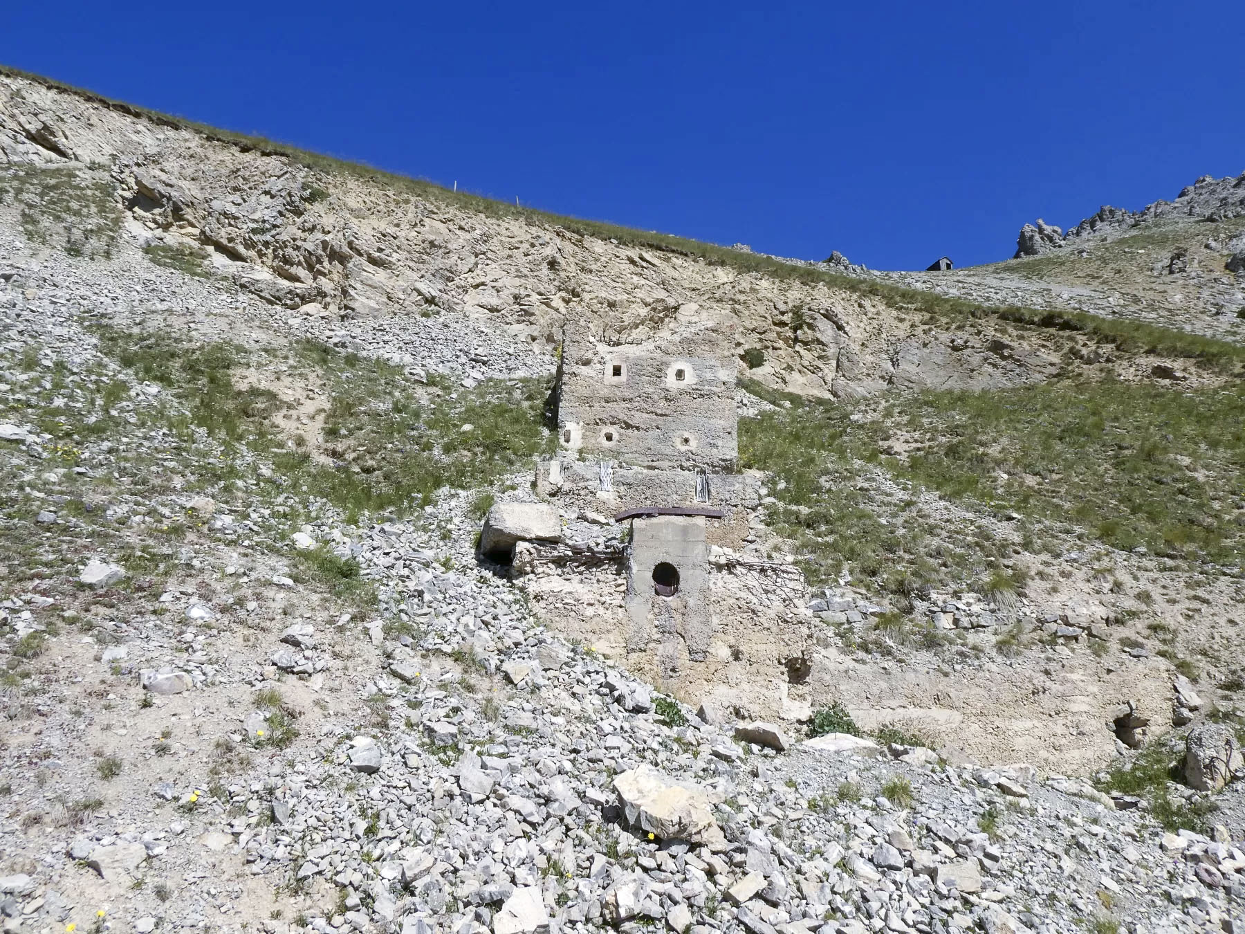 Ligne Maginot - JANUS - (Ouvrage d'artillerie) - Centrale pour le chantier - ELLENA Daniel - CUNY Philippe