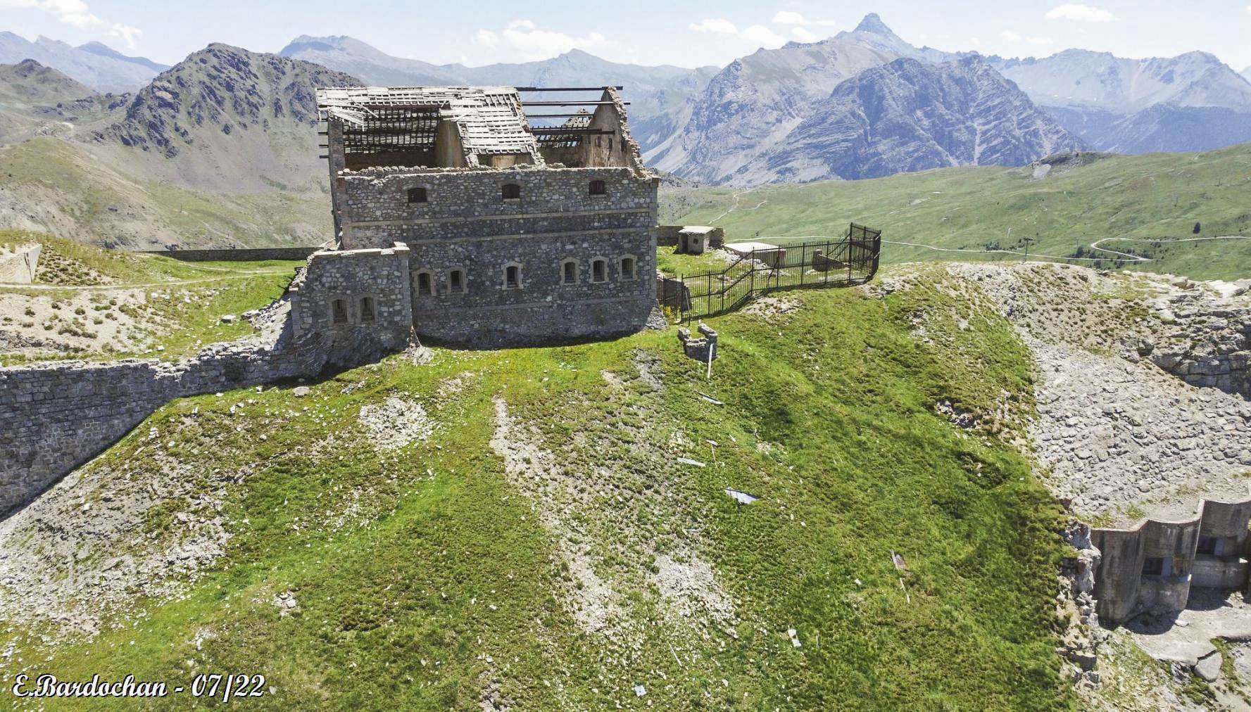 Ligne Maginot - JANUS - (Ouvrage d'artillerie) - Le casernement extérieur - BARDOCHAN Eric