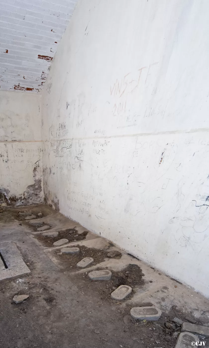 Ligne Maginot - FORT DE LA CROIX DE BRETAGNE (154° RAP - 7° BIE) - (Position d'artillerie préparée) - Latrines de troupe