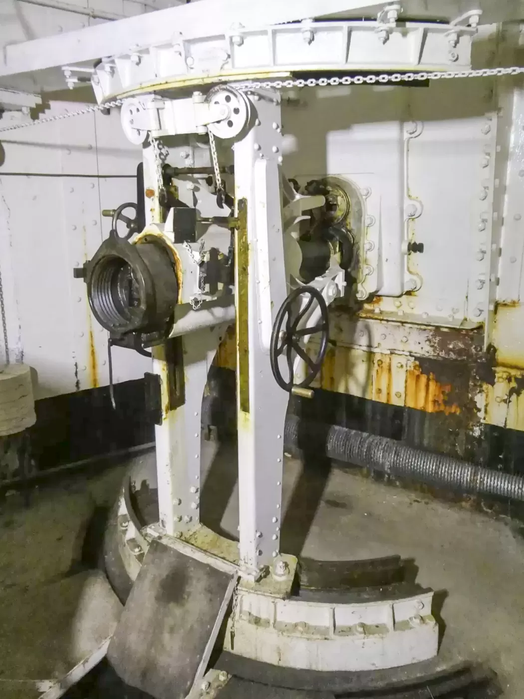 Ligne Maginot - JANUS - (Ouvrage d'artillerie) - Bloc 3
Mortier de 75 mle 31
 - ELLENA Daniel - CUNY Philippe