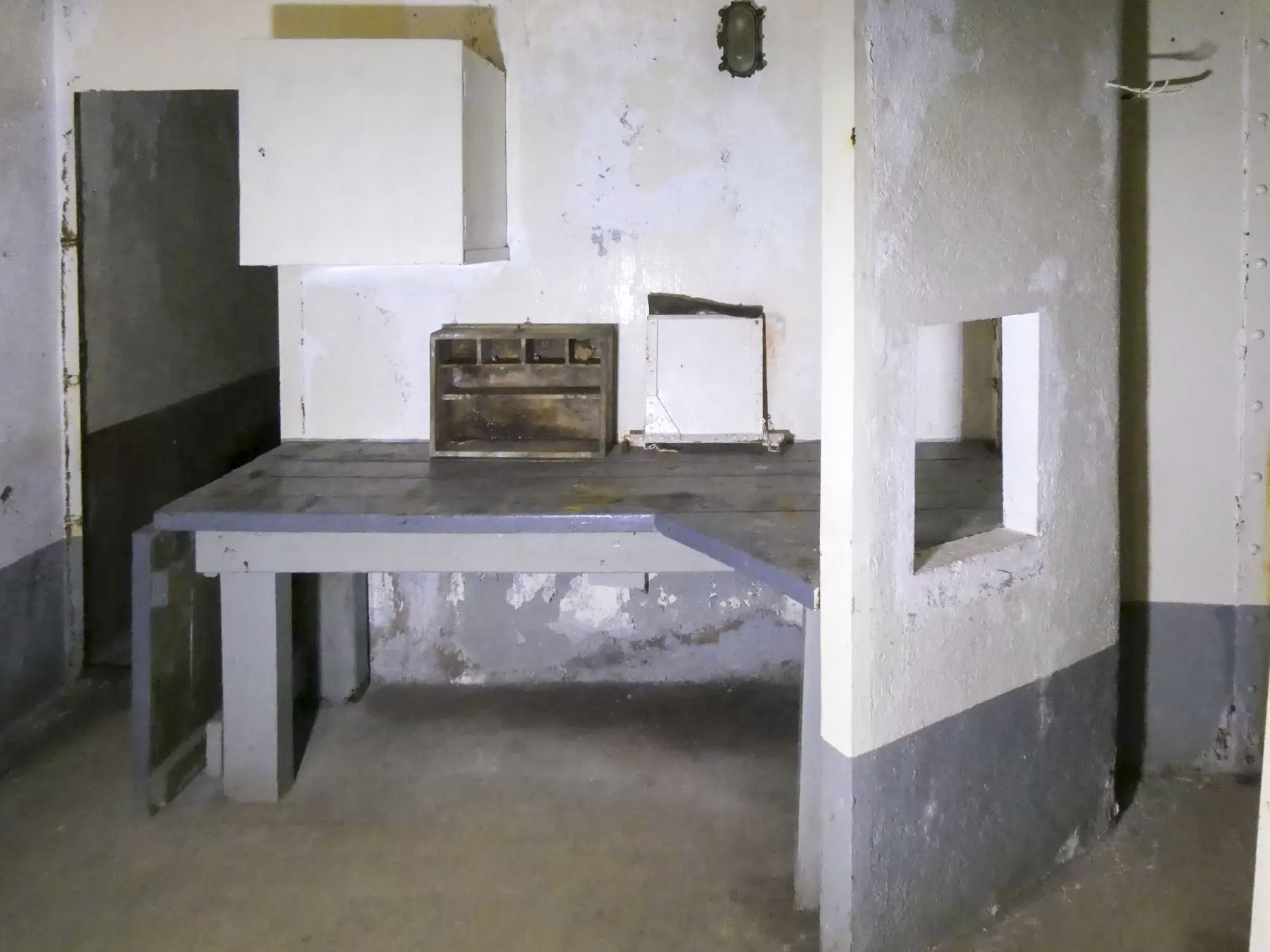 Ligne Maginot - JANUS - (Ouvrage d'artillerie) - Bloc 3
Local de préparation des munitions
 - ELLENA Daniel - CUNY Philippe