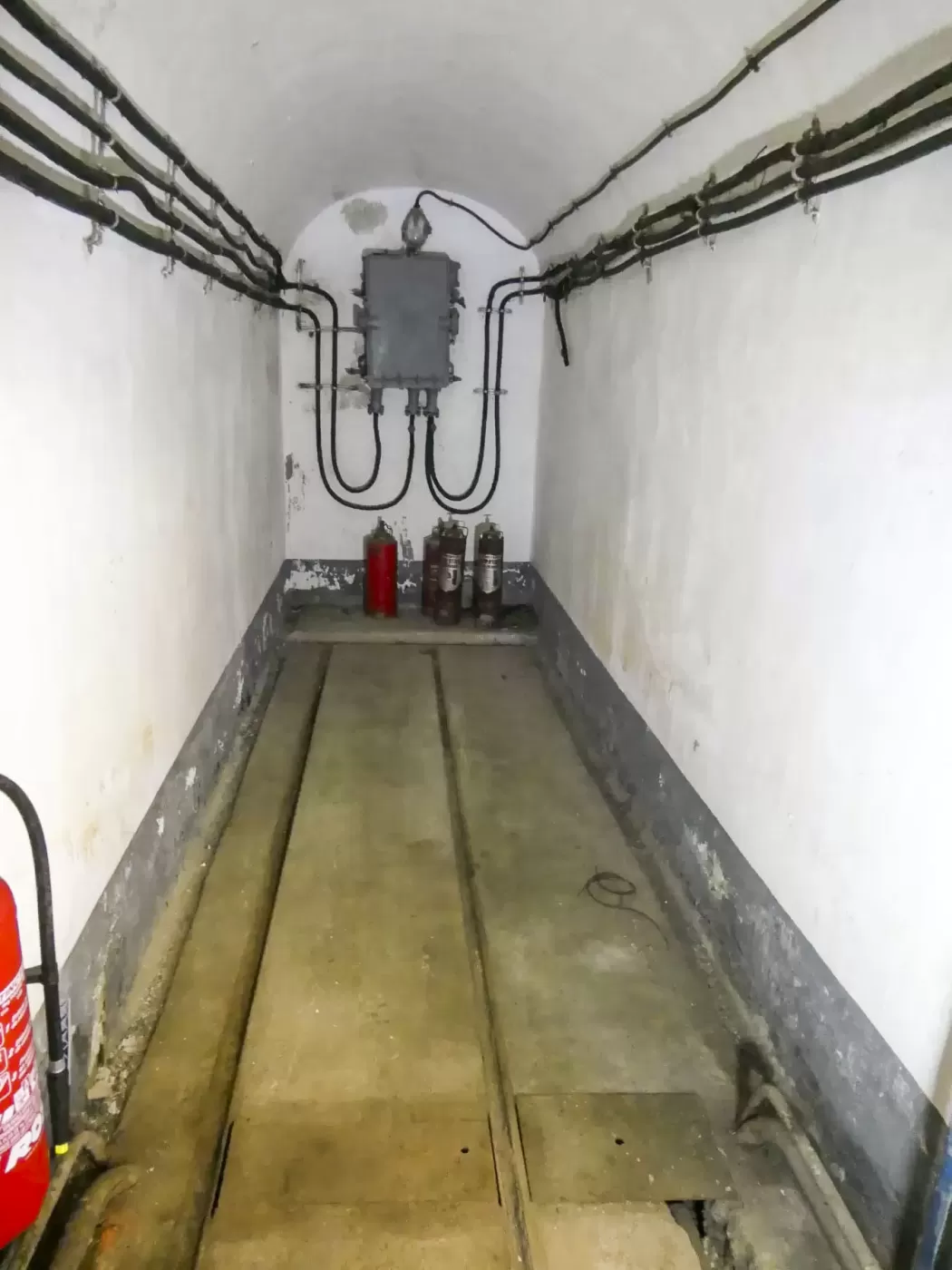 Ligne Maginot - JANUS - (Ouvrage d'artillerie) - Voie de garage des wagonets. - ELLENA Daniel - CUNY Philippe