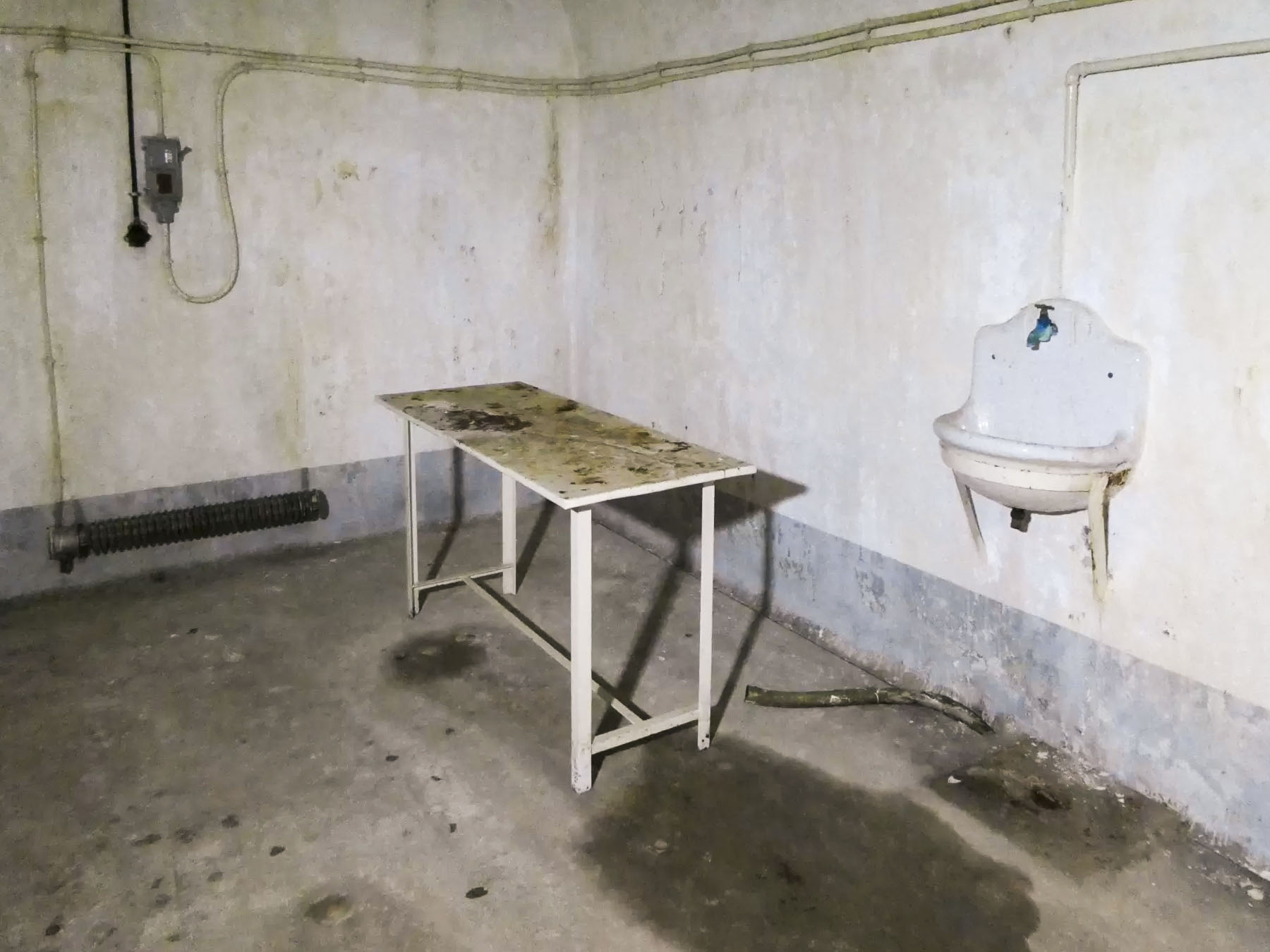 Ligne Maginot - JANUS - (Ouvrage d'artillerie) - Infirmerie - ELLENA Daniel - CUNY Philippe