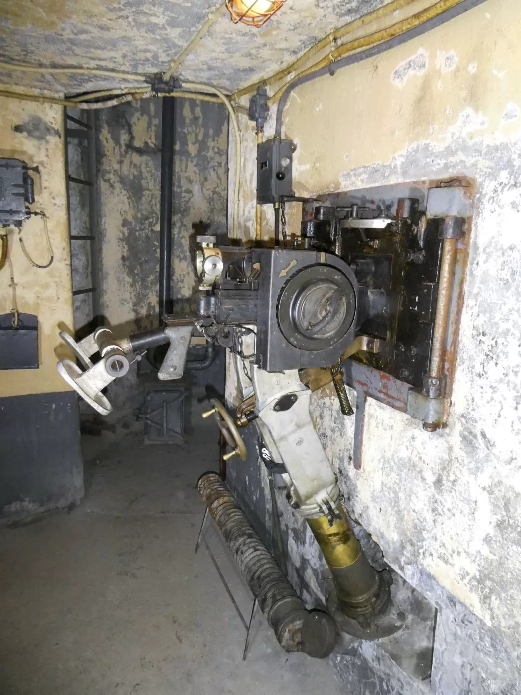 Ligne Maginot - GONDRAN E - (Ouvrage d'infanterie) - Bloc 1 - ELLENA Daniel - CUNY Philippe