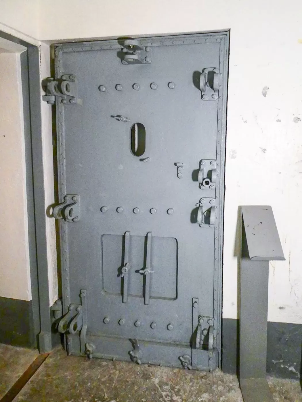 Ligne Maginot - SAINT OURS BAS (SOB) - (Ouvrage d'infanterie) - Porte blindée d'entrée de l'ouvrage
