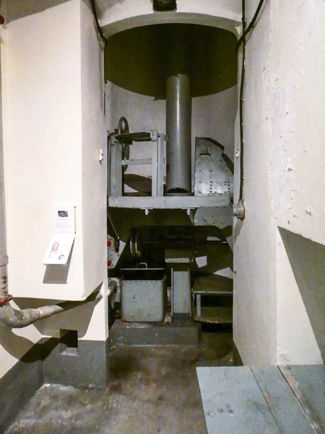 Ligne Maginot - SAINT OURS BAS (SOB) - (Ouvrage d'infanterie) - Cloche pour jumelage de mitrailleuses