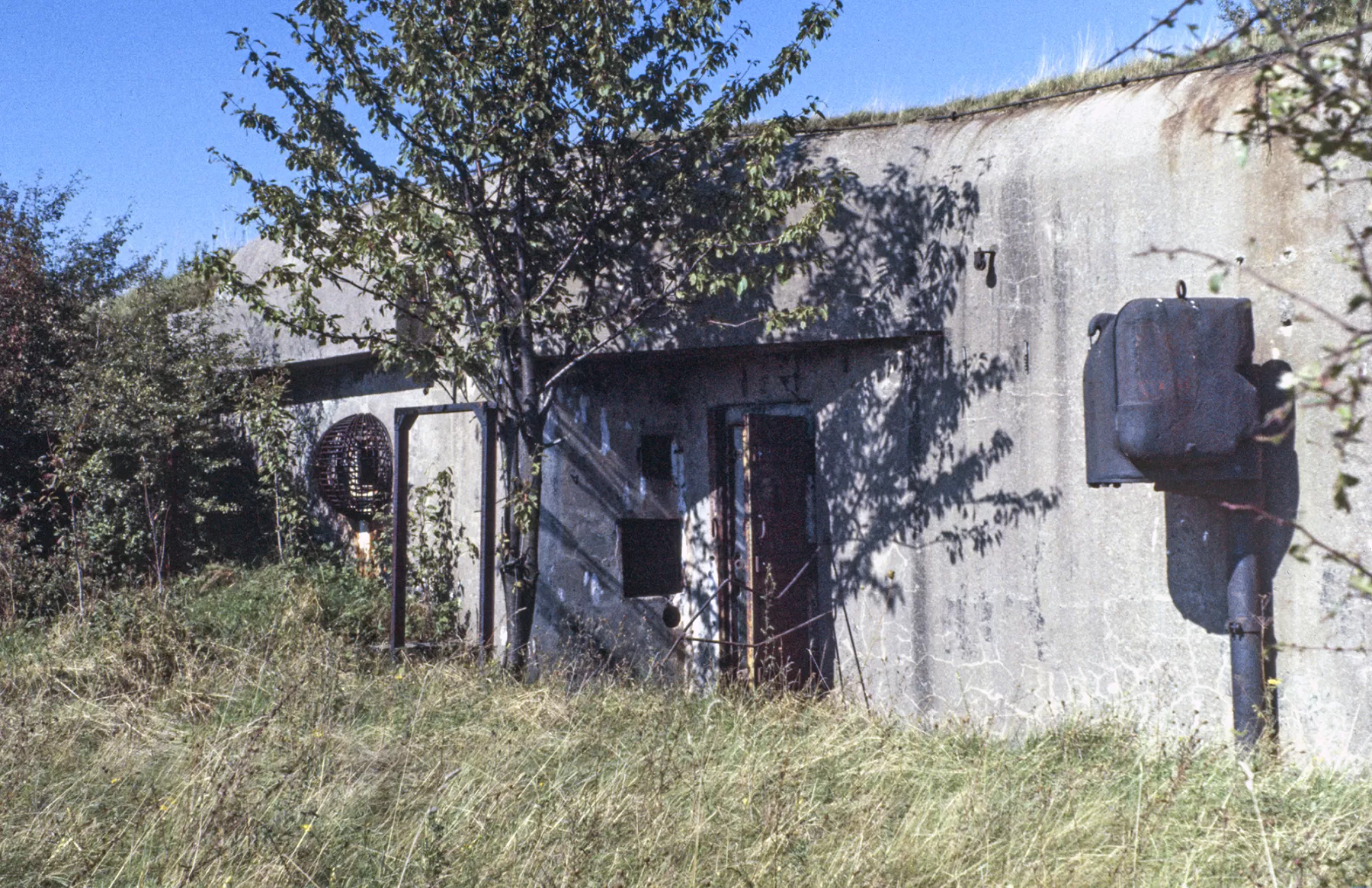 Ligne Maginot - BISTERBERG NORD II - C66 - (Casemate d'infanterie - Simple) - Façade avec l'entrée - MANSUY Michel