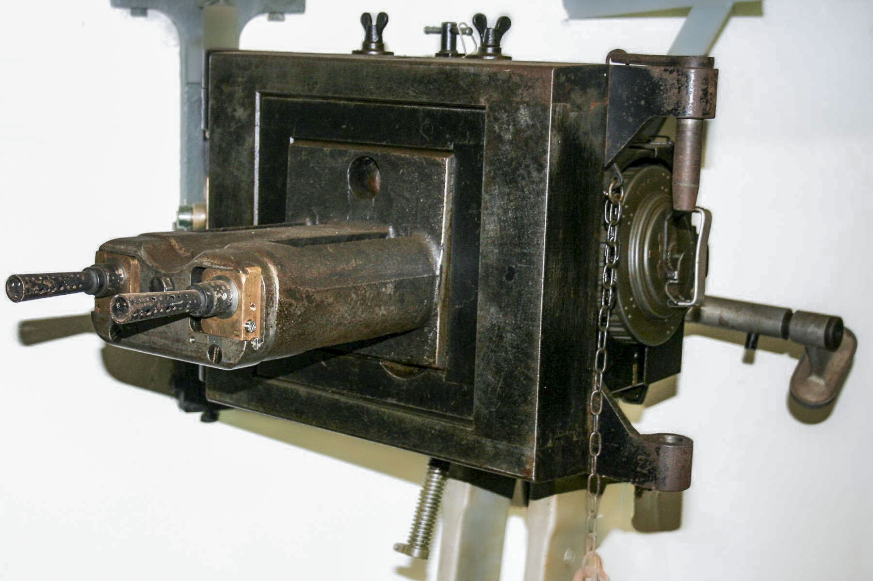 Ligne Maginot - Jumelage de mitrailleuses. (JM) - Jumelage de mitrailleuses Reibel exposé au musée du Hackenberg