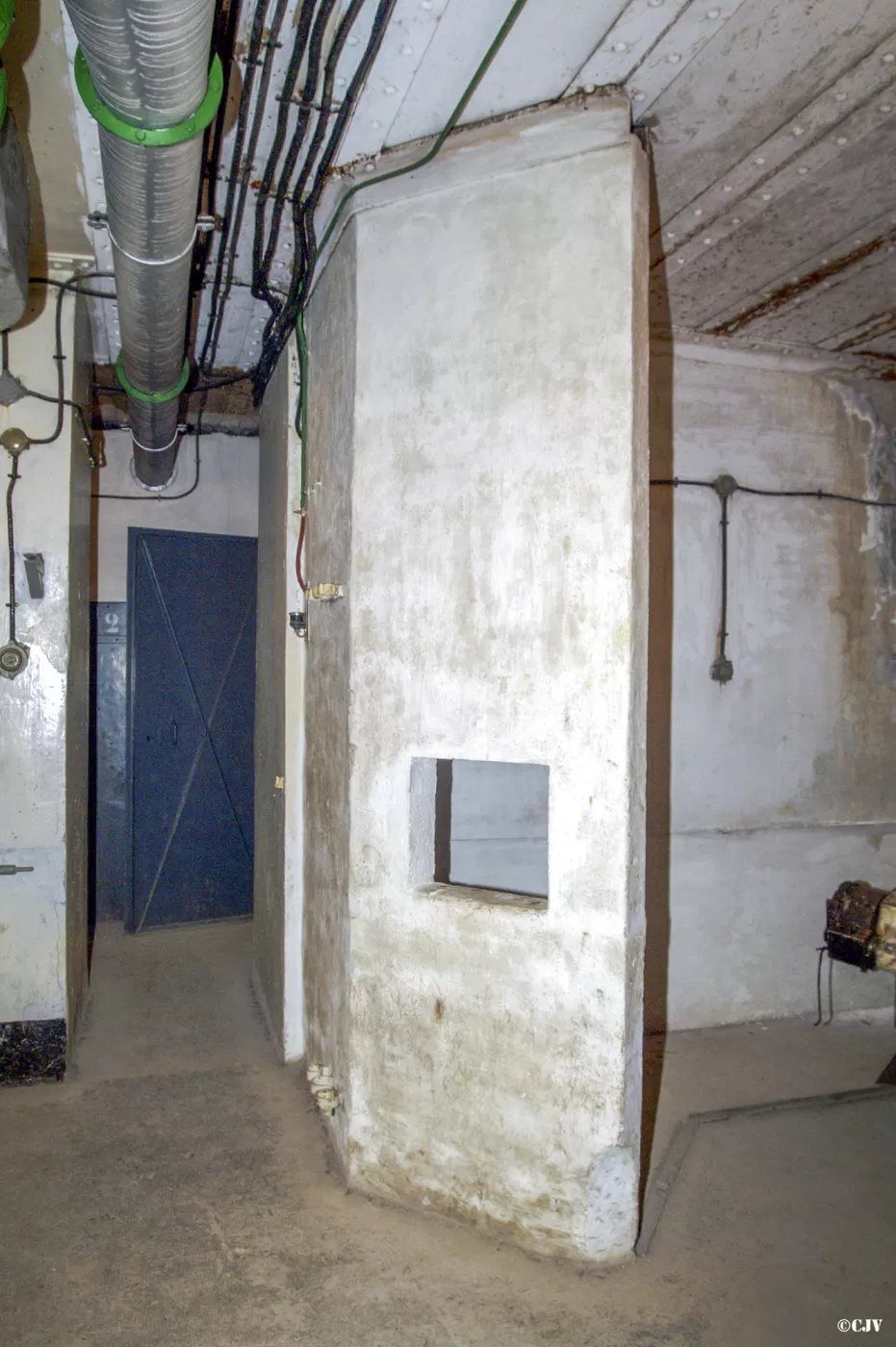 Ligne Maginot - SAINT OURS HAUT (SOH) - (Ouvrage d'artillerie) - Bloc 2
Etage supérieur - Lia VERMEULEN