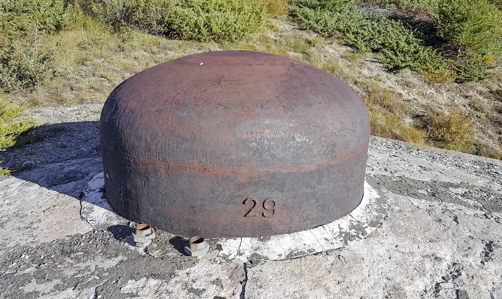 Ligne Maginot - SAINT OURS HAUT (SOH) - (Ouvrage d'artillerie) - Bloc 5
Cloche GFM - ELLENA Daniel - CUNY Philippe