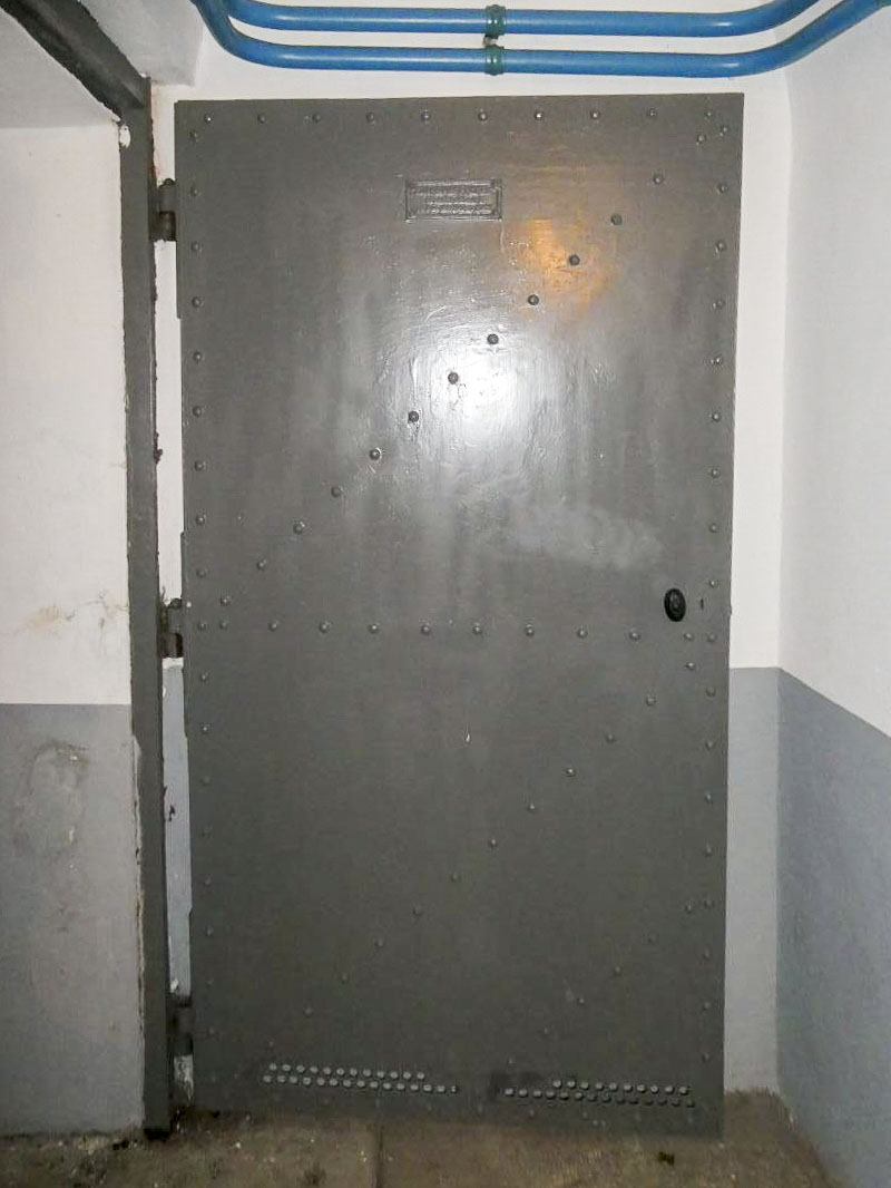 Ligne Maginot - FRESSINEA (FA) - (Ouvrage d'infanterie) - Porte métallique pour locaux intérieurs fabriquée par la maison Giordan, visible dans beaucoup d'ouvrages du SFAM.