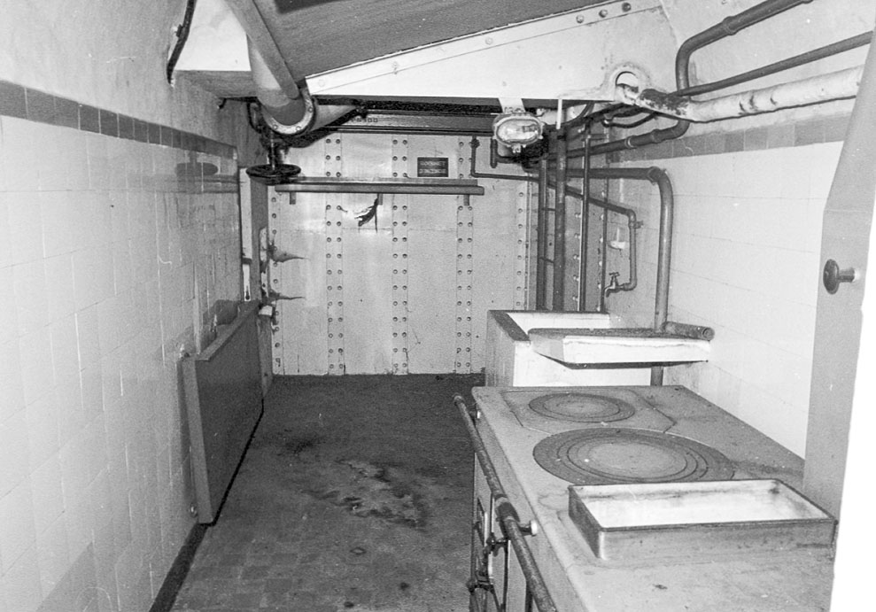 Ligne Maginot - FRESSINEA (FA) - (Ouvrage d'infanterie) - La cuisine
Photo des années 1980, avant l'ouverture au public