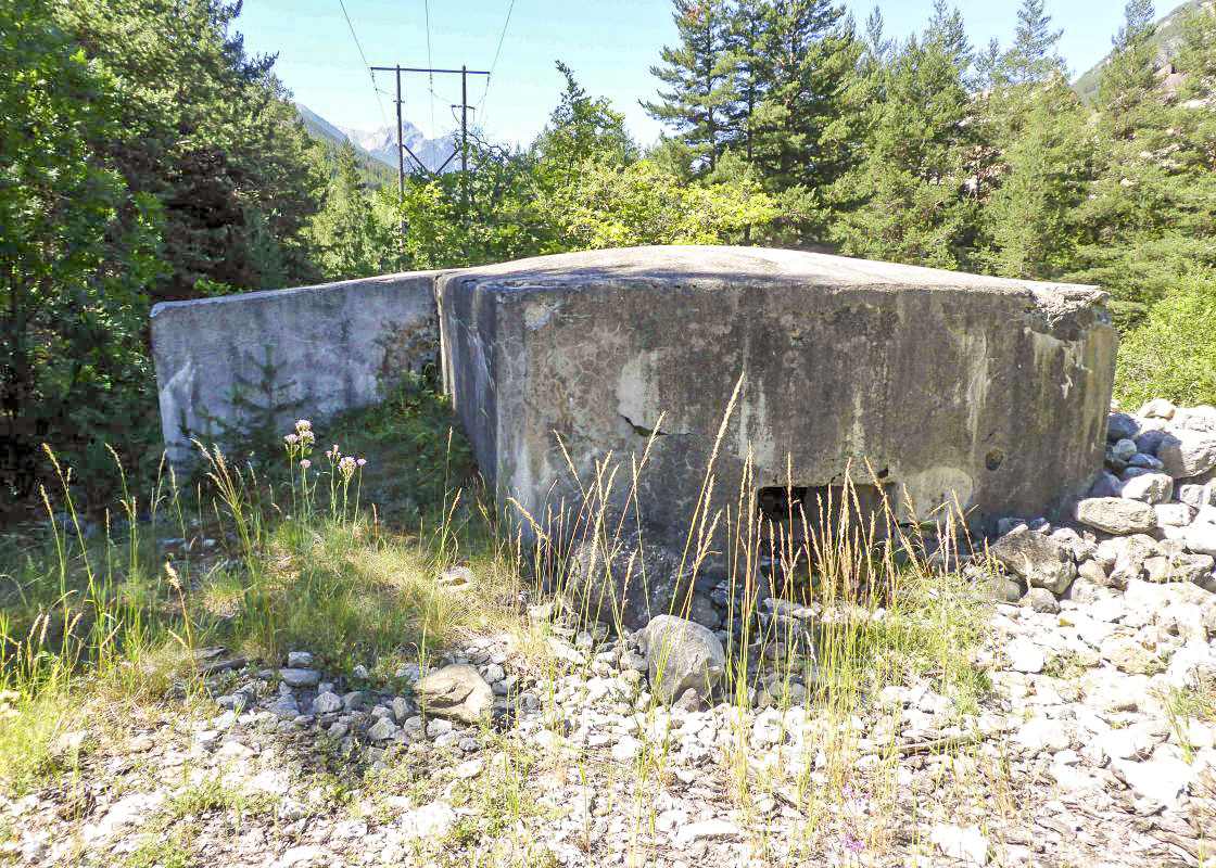 Ligne Maginot - LA VACHETTE - (Blockhaus pour canon) - 