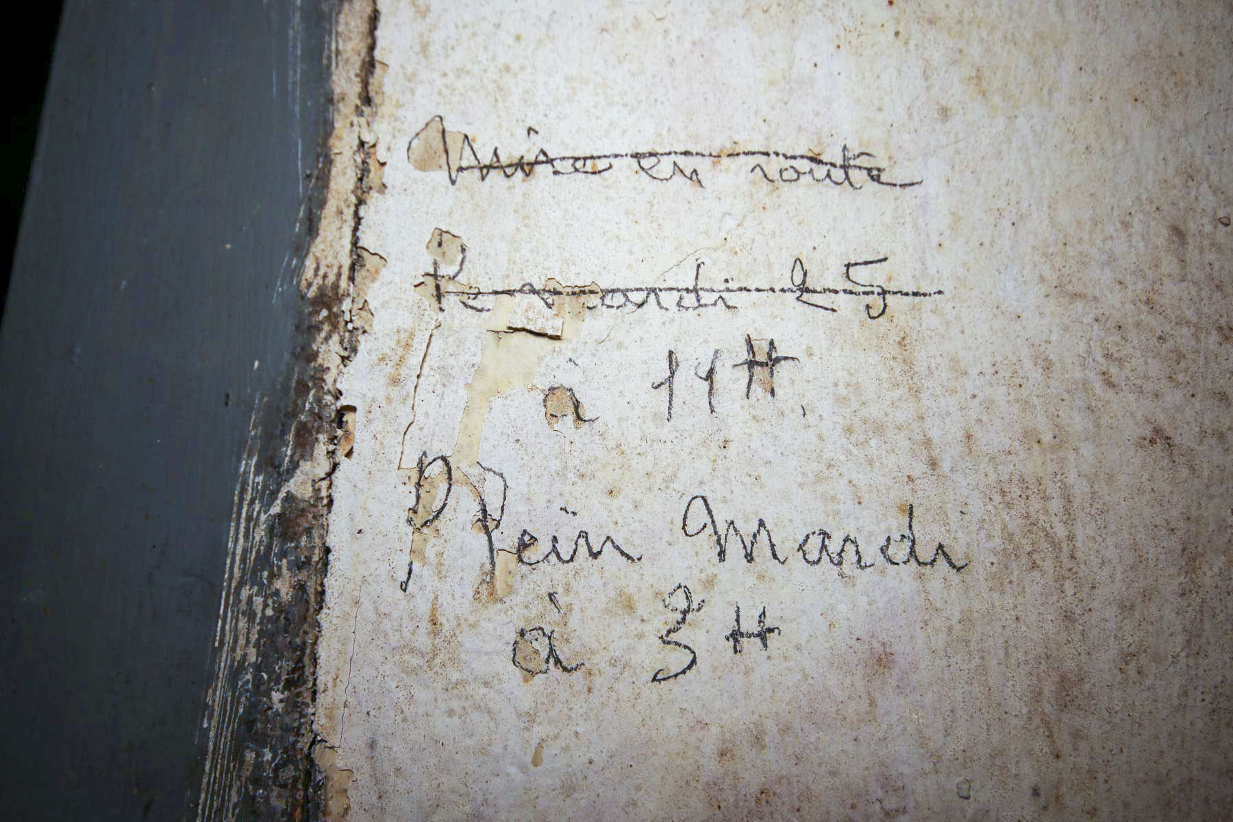 Ligne Maginot - LES AITTES - (Ouvrage d'infanterie) - Bloc 1
Graffiti à côté du cadre de la porte