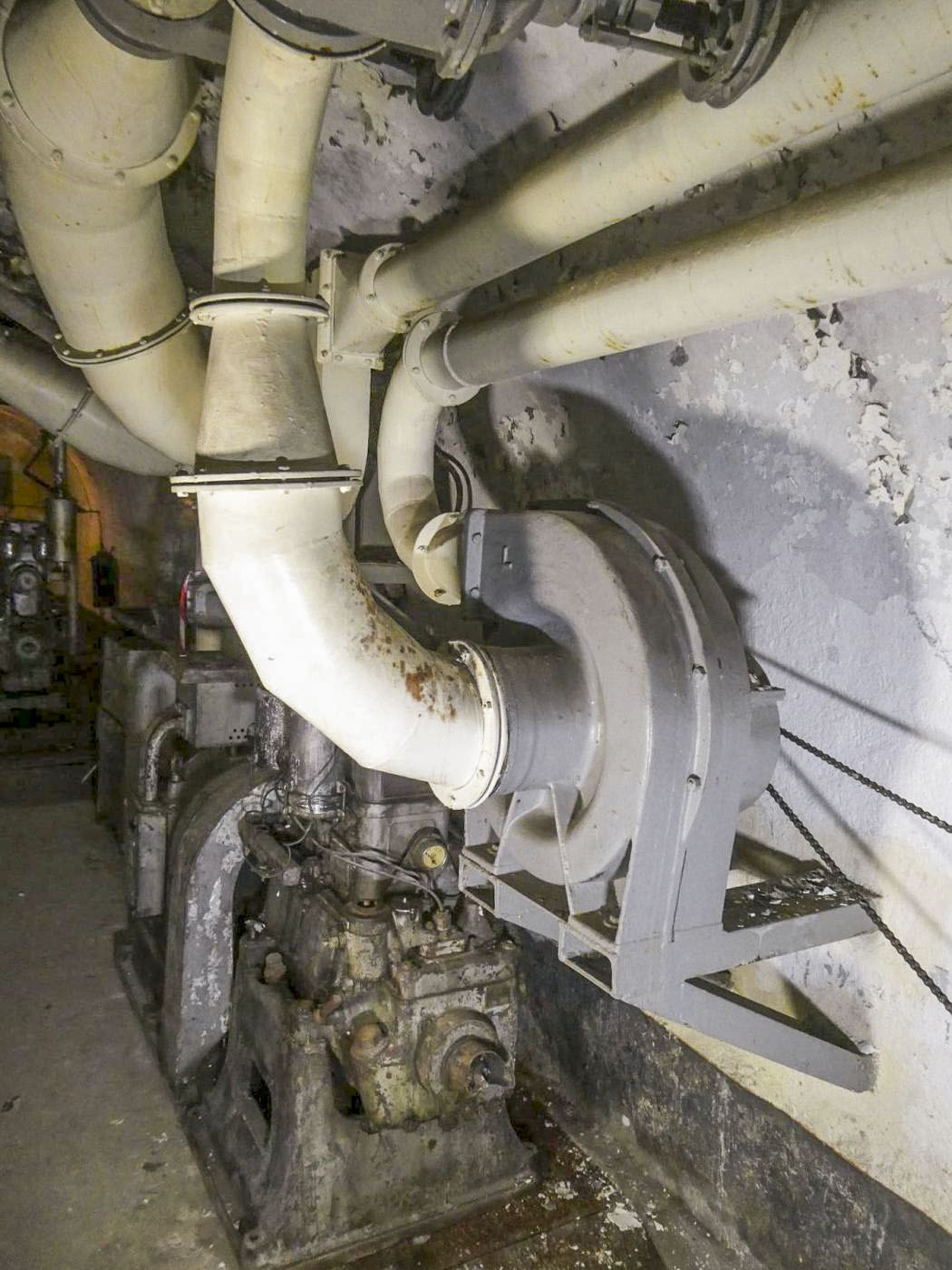 Ligne Maginot - LES AITTES - (Ouvrage d'infanterie) - Ventilation - ELLENA Daniel - CUNY Philippe