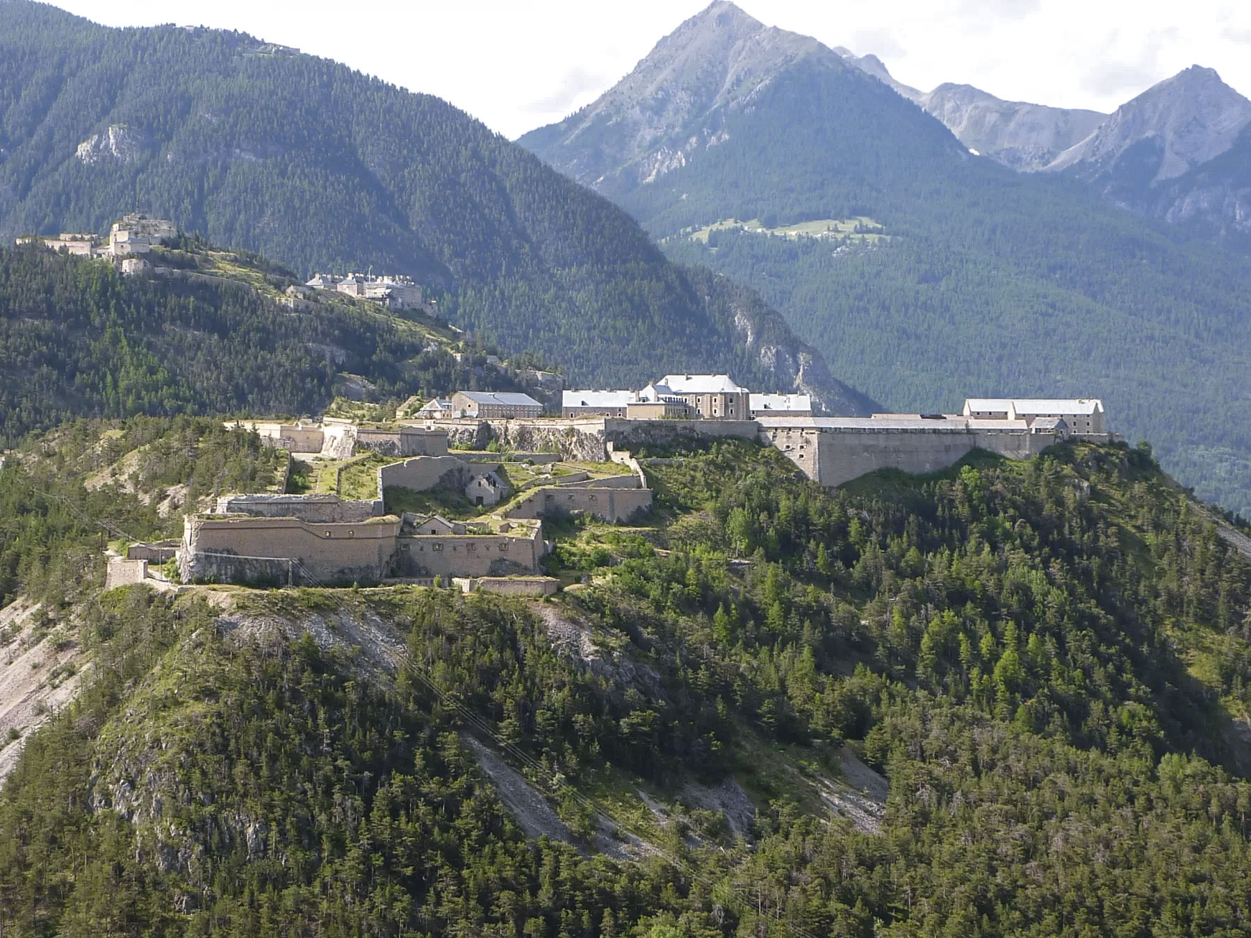 Ligne Maginot - LES TROIS-TETES - (Casernement) -  - ELLENA Daniel - CUNY Philippe