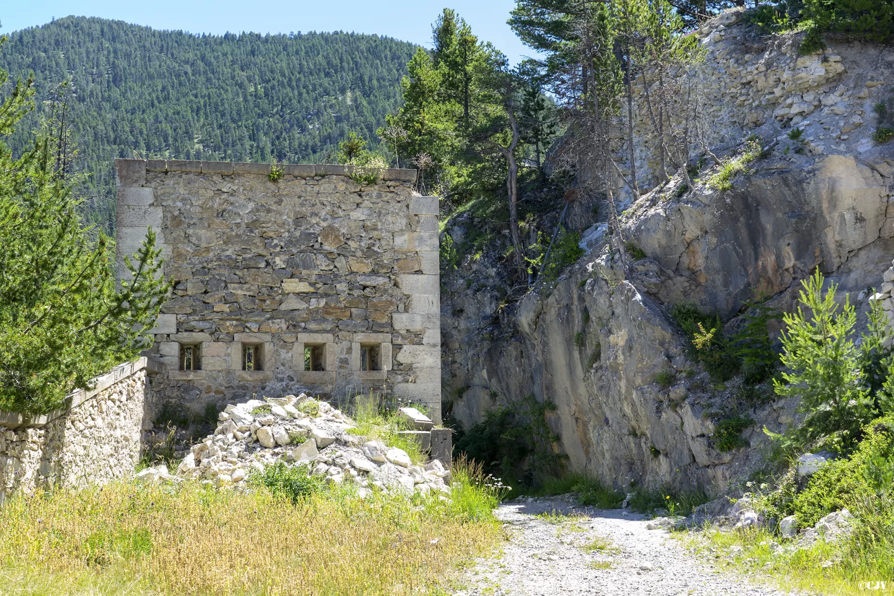 Ligne Maginot - RANDOUILLET (72° BAF ET LE 154°RAP) - (PC de Sous-Secteur) - Le corps de garde - Lia VERMEULEN