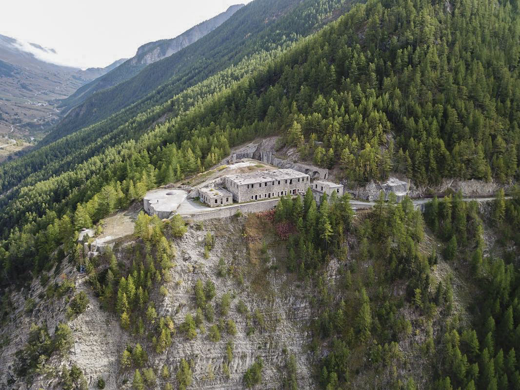 Ligne Maginot - ROCHE LA CROIX (RLC) - (Ouvrage d'artillerie) - Vue d'ensemble 