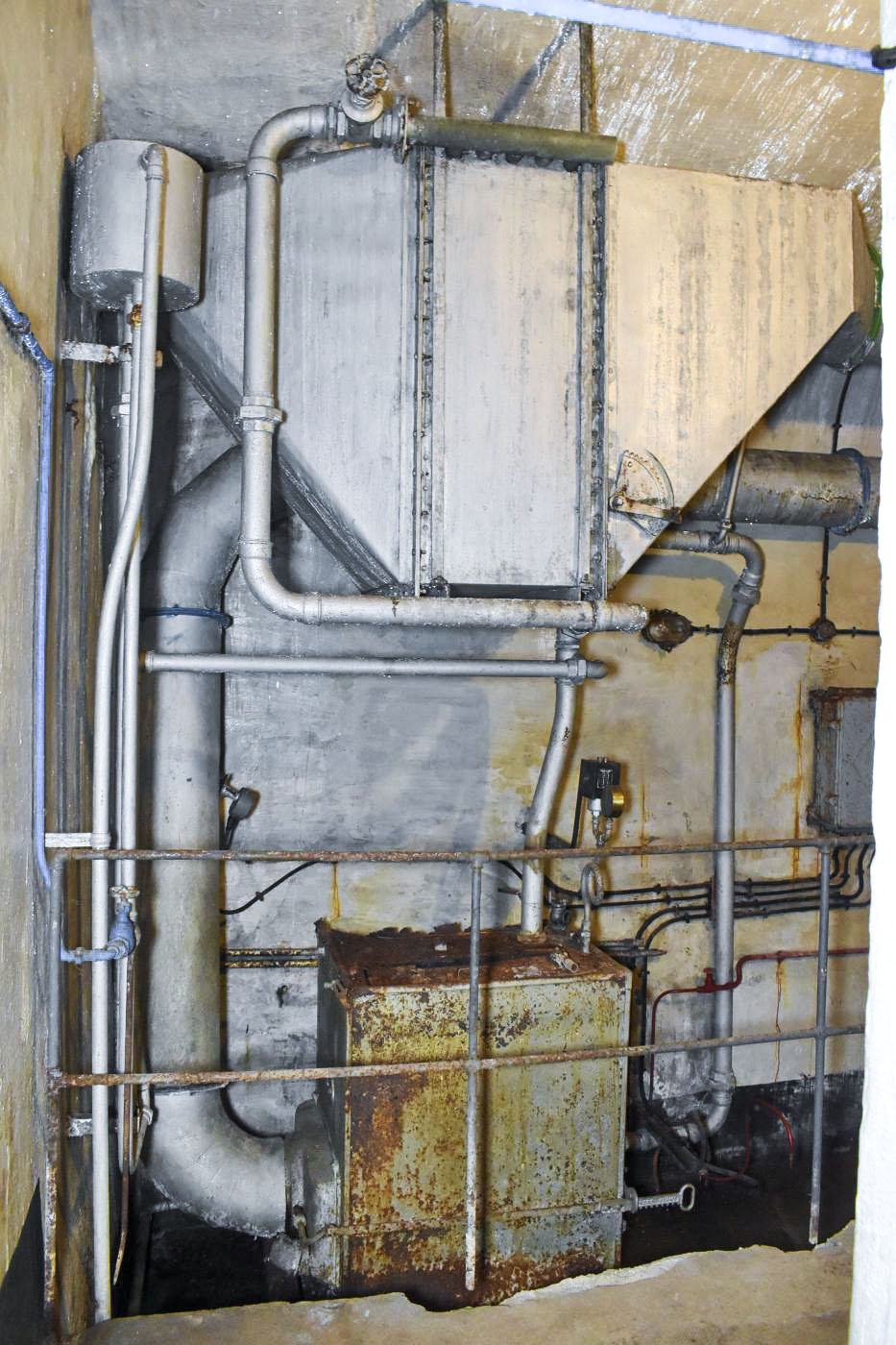Ligne Maginot - ROCHE LA CROIX (RLC) - (Ouvrage d'artillerie) - Chaudière au fuel et son échangeur thermique