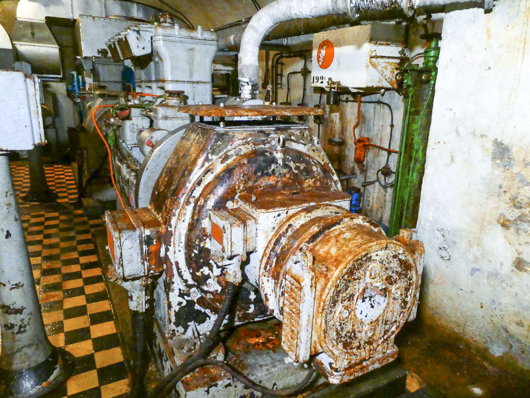 Ligne Maginot - ROCHE LA CROIX (RLC) - (Ouvrage d'artillerie) - Usine électrique