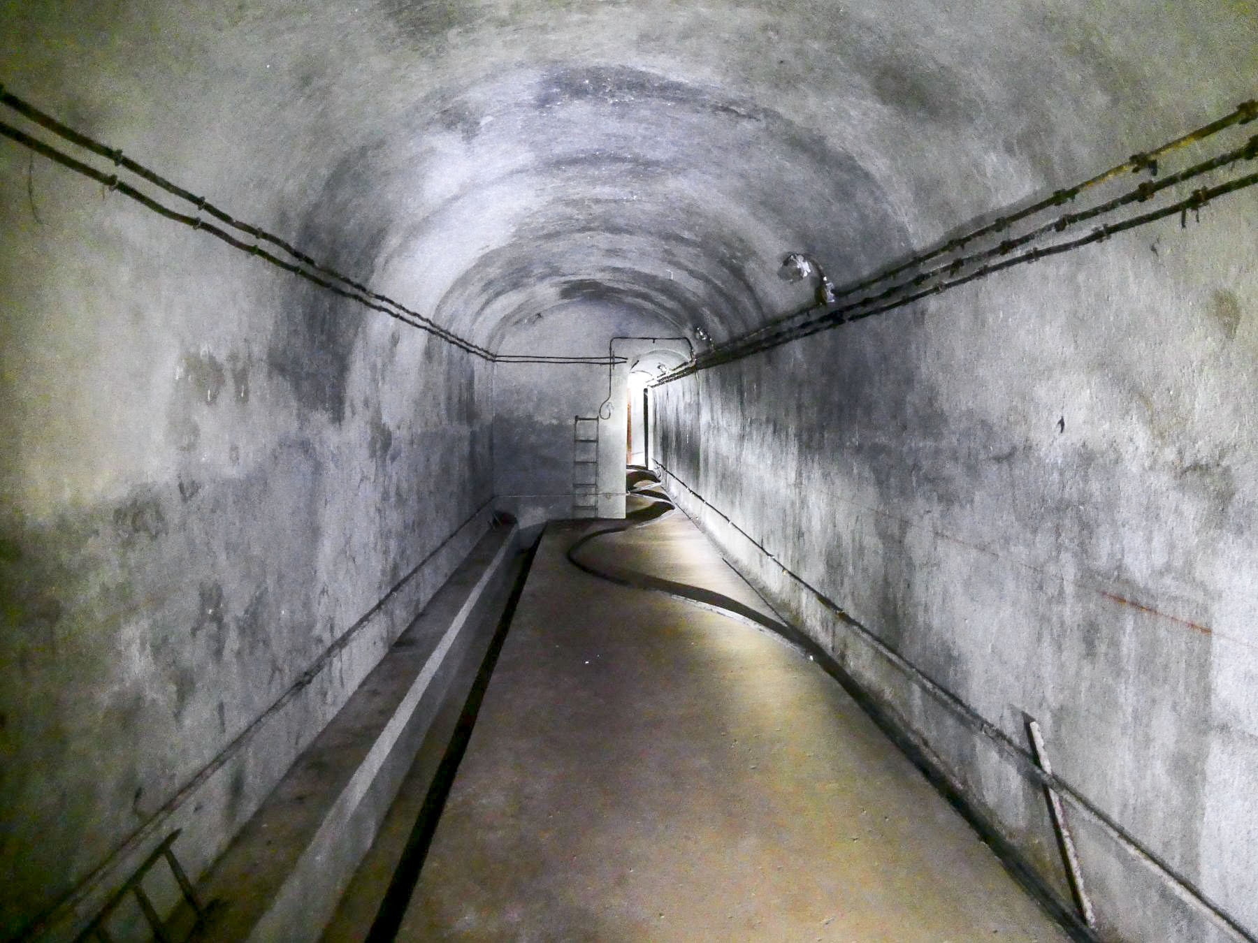 Ligne Maginot - ROCHE LA CROIX (RLC) - (Ouvrage d'artillerie) - Bloc 6
Galerie d'accès vers bloc 6
