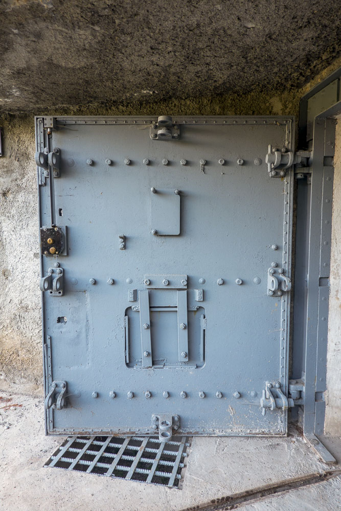 Ligne Maginot - ROCHE LA CROIX (RLC) - (Ouvrage d'artillerie) - Bloc 1
Porte blindée de l'entrée