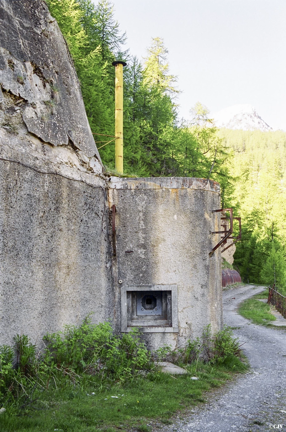 Ligne Maginot - ROCHE LA CROIX (RLC) - (Ouvrage d'artillerie) - Bloc 1
La caponnière - Lia VERMEULEN