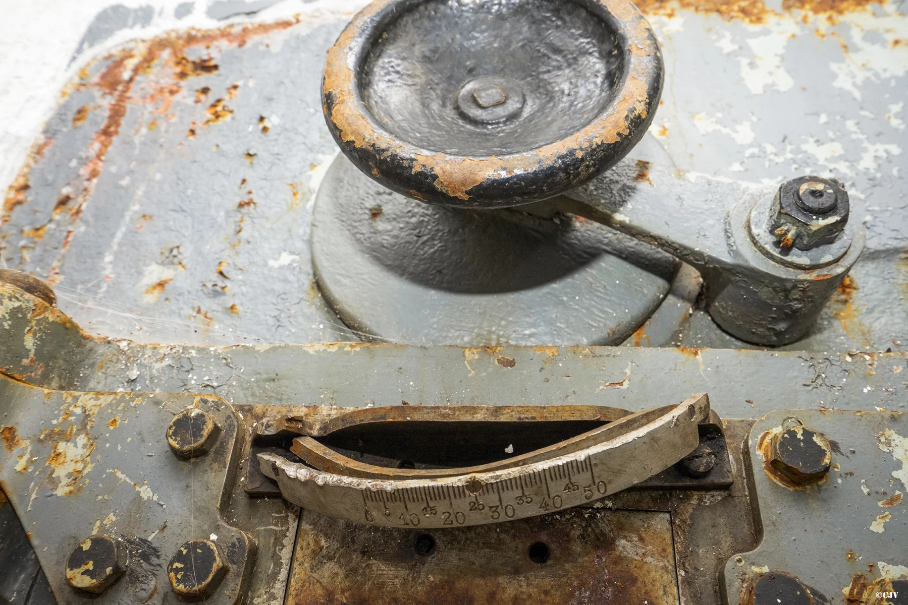 Ligne Maginot - ROCHE LA CROIX (RLC) - (Ouvrage d'artillerie) - Bloc 3
Créneau pour mortier de 50 mm - Lia VERMEULEN