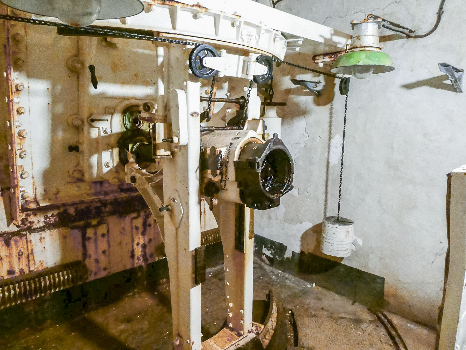 Ligne Maginot - ROCHE LA CROIX (RLC) - (Ouvrage d'artillerie) - Bloc 5
Étage supérieur
Mortiers de 75 Mle 1931