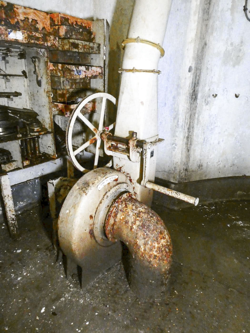 Ligne Maginot - ROCHE LA CROIX (RLC) - (Ouvrage d'artillerie) - Bloc 5
Tourelle 75/33
Étage inférieur
Ventilation