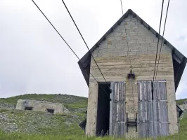 Ligne Maginot - TéLéPHéRIQUE DES GONDRANS (STATION HAUTE) - (Téléphérique ( Recette)) - Recette supérieur situé entre Gondran C et D à 2.384 m du téléphérique réliant Cervières / Terre-Rouge 1.460m aux Gondrans