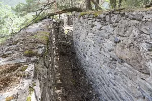 Ligne Maginot - FORT QUEYRAS 8 - (Cuve pour arme d'infanterie) - La tranchée de fusillade