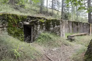 Ligne Maginot - MOTTE TREMBLANTE (QUARTIER DU PéAS - 107° BCA) - (PC de Quartier) - 