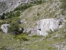 Ligne Maginot - NORD EST DE SAINT OURS (NESO) - (Abri) - Vue d'ensemble, le bloc 2 au premier plan