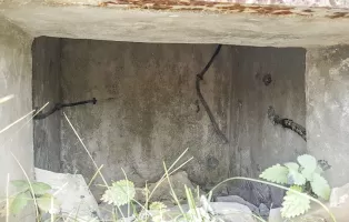 Ligne Maginot - ROCHE LA CROIX SUPERIEUR  - (Chambre de coupure) - 