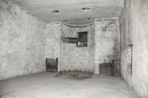 Ligne Maginot - TOURNOUX - BATTERIE XII - (Position d'artillerie préparée) - Chambre de tir de la casemate de Bourges