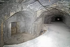 Ligne Maginot - TOURNOUX - BATTERIE XII - (Position d'artillerie préparée) - Enfilade des 4 positions de 155mm C
