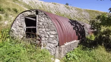 Ligne Maginot - BOUSIEYAS - (Casernement) - 