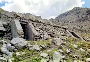 Ligne Maginot - COL de la BRAÏSSA (Abri) - Abri alpin à 2 entrées, de facture assez classique