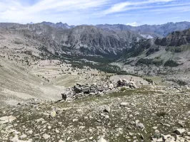 Ligne Maginot - COL DE LA BRAÏSSA 3  (POSITION D'INFANTERIE) - (Divers) - Cuve sud 3
Devant la cuve le cirque de Braïssa
