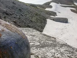 Ligne Maginot - COL DE RESTEFOND (RD) - (Ouvrage d'infanterie) - Le bloc 2 vu du bloc 1