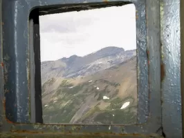 Ligne Maginot - COL DE RESTEFOND (RD) - (Ouvrage d'infanterie) - Bloc 3
La vue par un créneau de tir