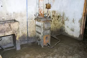 Ligne Maginot - COL DE RESTEFOND (RD) - (Ouvrage d'infanterie) - La cuisine
Chaudière de l'ouvrage fonctionnant au fuel