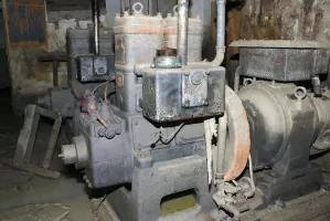 Ligne Maginot - COL DE RESTEFOND (RD) - (Ouvrage d'infanterie) - L'usine électrique
Détail des groupes électrogènes