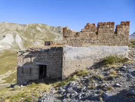 Ligne Maginot - LES FOURCHES - (Blockhaus pour arme infanterie) - 