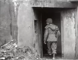 Ligne Maginot - SCHIMBERG (SOUS-SECTEUR BITCHE - 37° RIF) - (PC de Sous-Secteur) - PC du Schimberg utilisé en PC de compagnie le 15 décembre 1944 100th Infantry Division US