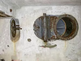 Ligne Maginot - LA MOUTIERE (MO) - (Ouvrage d'infanterie) - Le bloc 1
La vanne de la prise d'air de l'ouvrage
