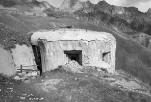 Ligne Maginot - LES FOURCHES (FO) - (AVANT POSTE) - (Ouvrage d'infanterie) - Bloc 6
Entrée Nord, relativement éloignée de l’entrée sud